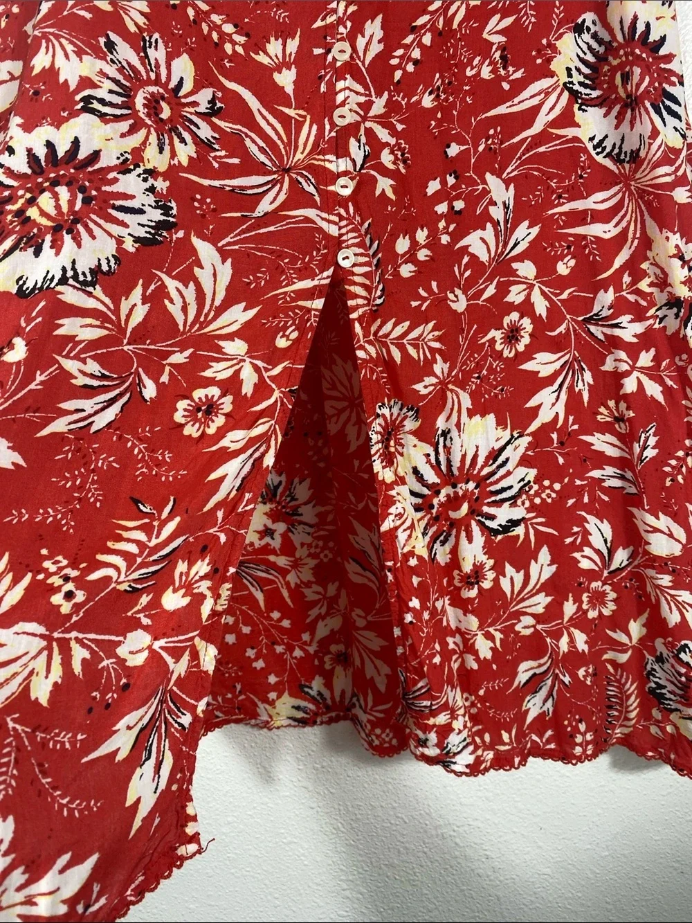 Free People Red Floral Midi Skirt with Front Slit Size L 100 Viscose